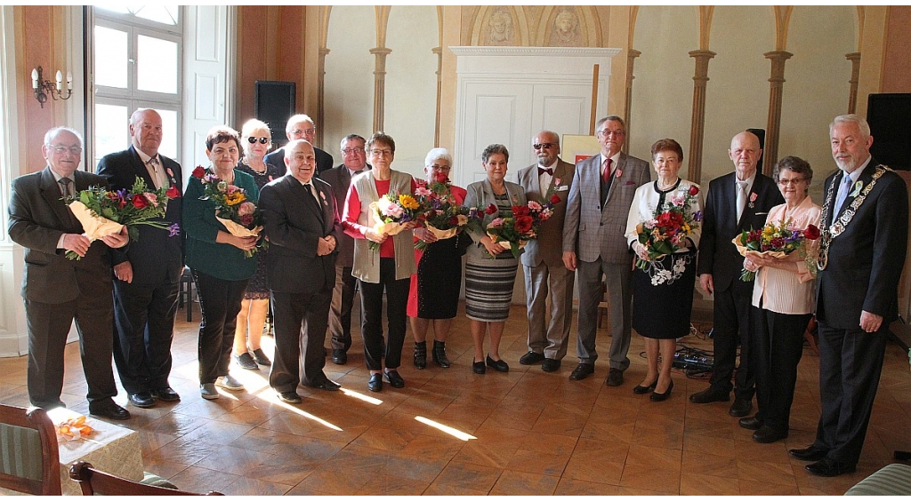 Medale Róży dla Małżonków-Jubilatów 