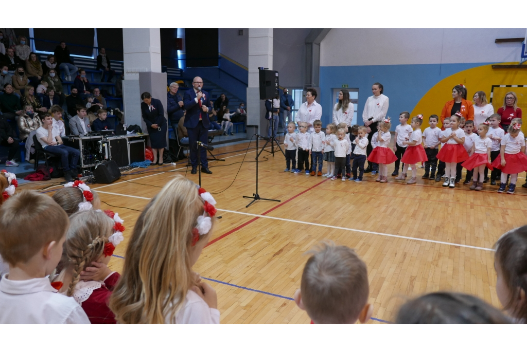 Najmłodsi z wejherowskiej „ósemki” uczcili Dzień Niepodległości