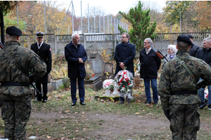 Hołd i pamięć o poległych patriotach i żołnierzach