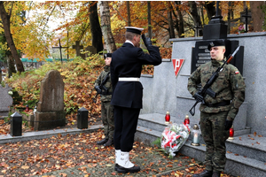 Hołd i pamięć o poległych patriotach i żołnierzach