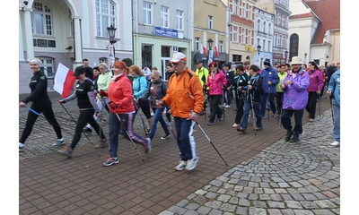 Pierwszy Niepodległościowy marsz Nordic Walking