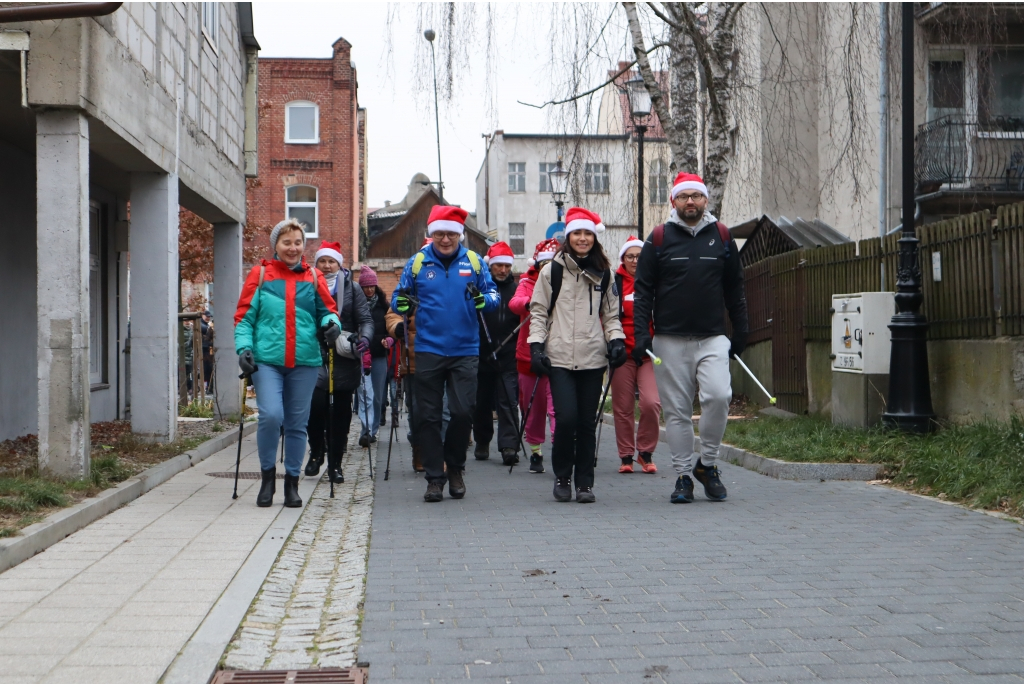 Mikołajkowy Marsz Nordic Walking