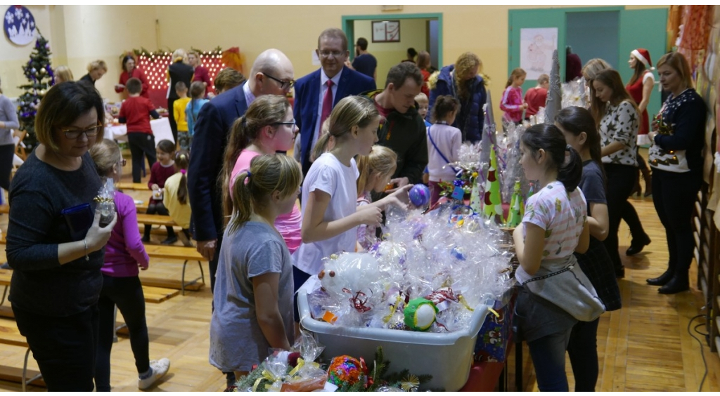 Kiermasz Świąteczny w Szkole Podstawowej nr 6