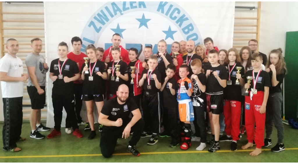 Historyczny sukces kickboxerów na Mistrzostwach Polski