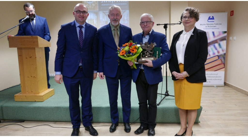 Edmund Szczesiak nagrodzony Gryfem Literackim 2017