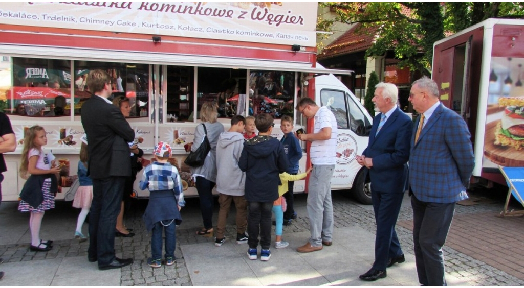 Festiwalowe smakowanie Food Trucków