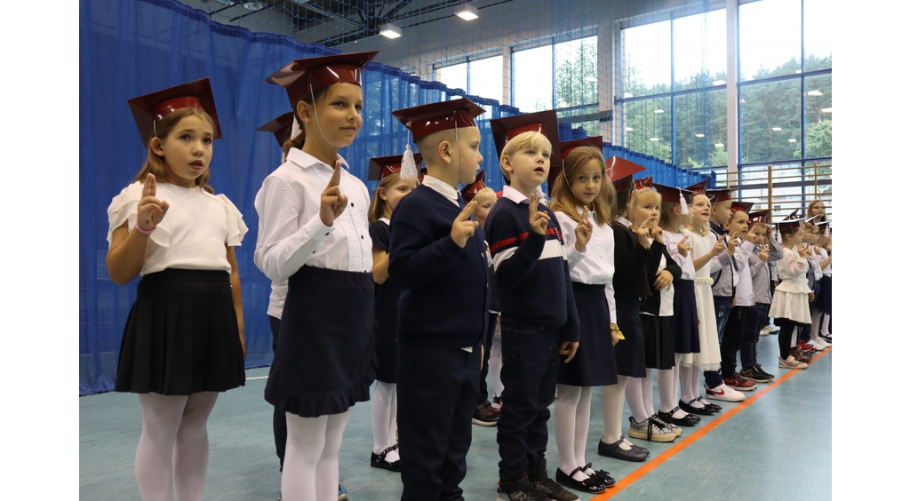 Uczniowie wejherowskiej „szóstki” już po ślubowaniu