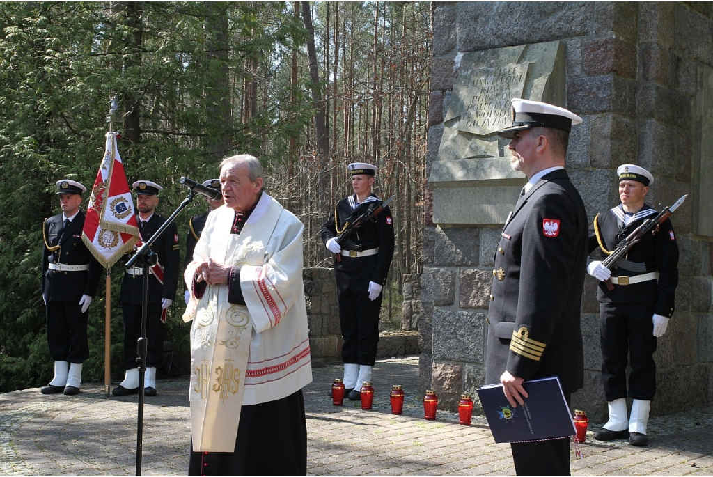 Uroczystość patriotyczna w Piaśnicy