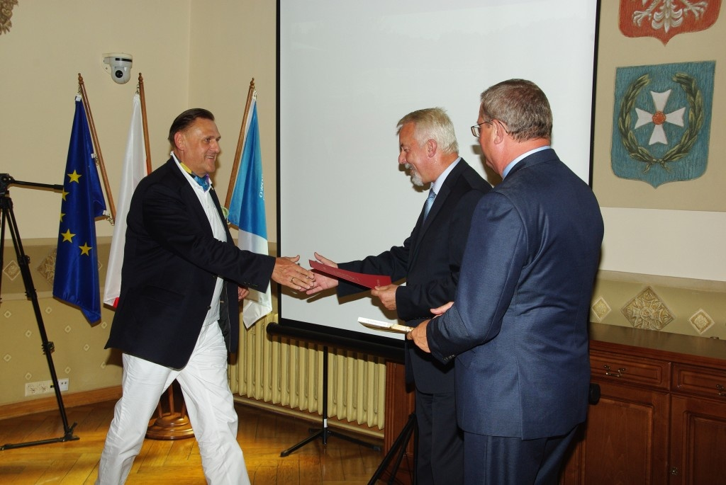 Finał XVI Konkursu na najładniej ukwiecony i zazieleniony balkon, okno lub ogród - 01.08.2013