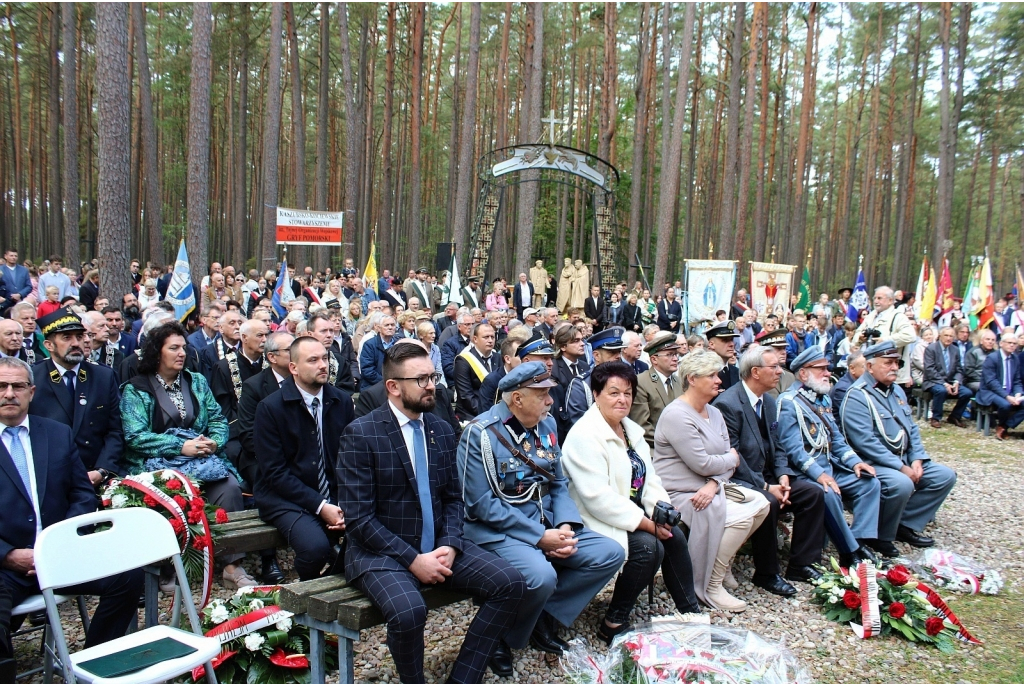 Doroczna uroczystość przy Kaplicy Piaśnickiej