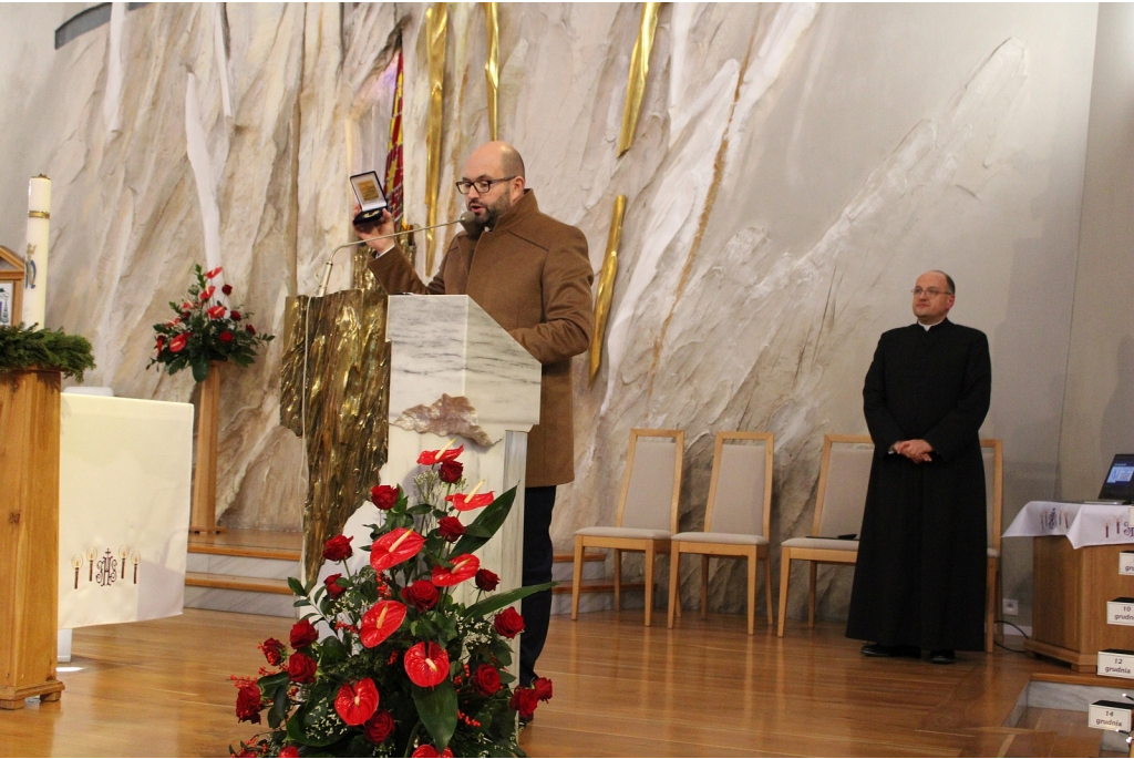 Medal Róży dla Parafii pw. NMP Królowej Polski