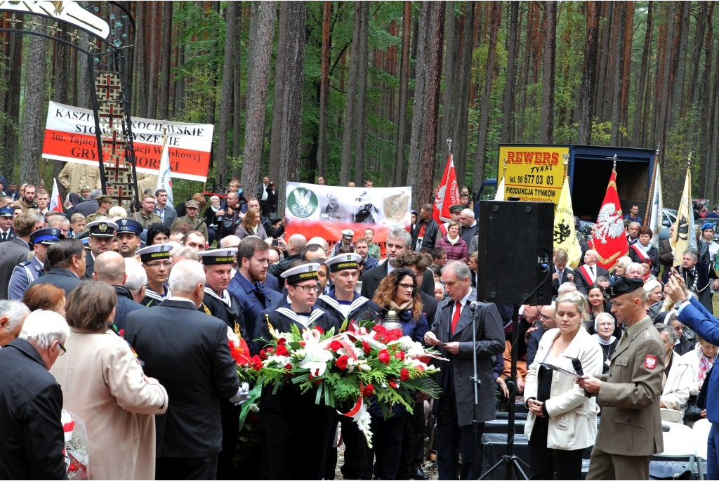 Hołd ofiarom zbrodni piaśnickiej