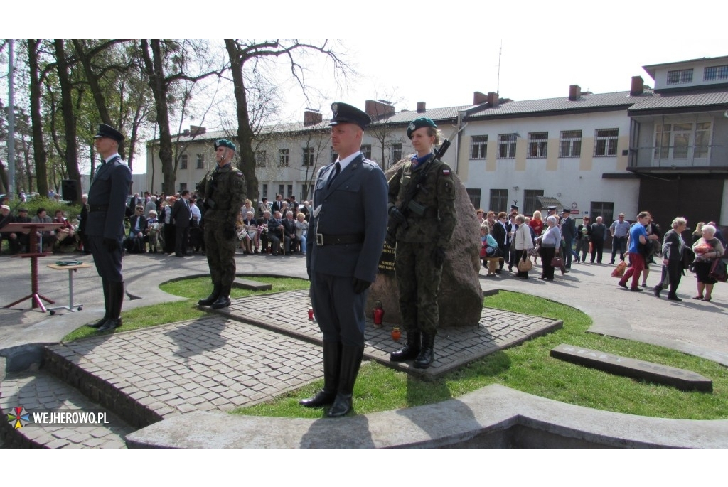 Wejherowscy kombatanci na obchodach 70. rocznicy wyzwolenia obozu w Potulicach  - 25.04.2015