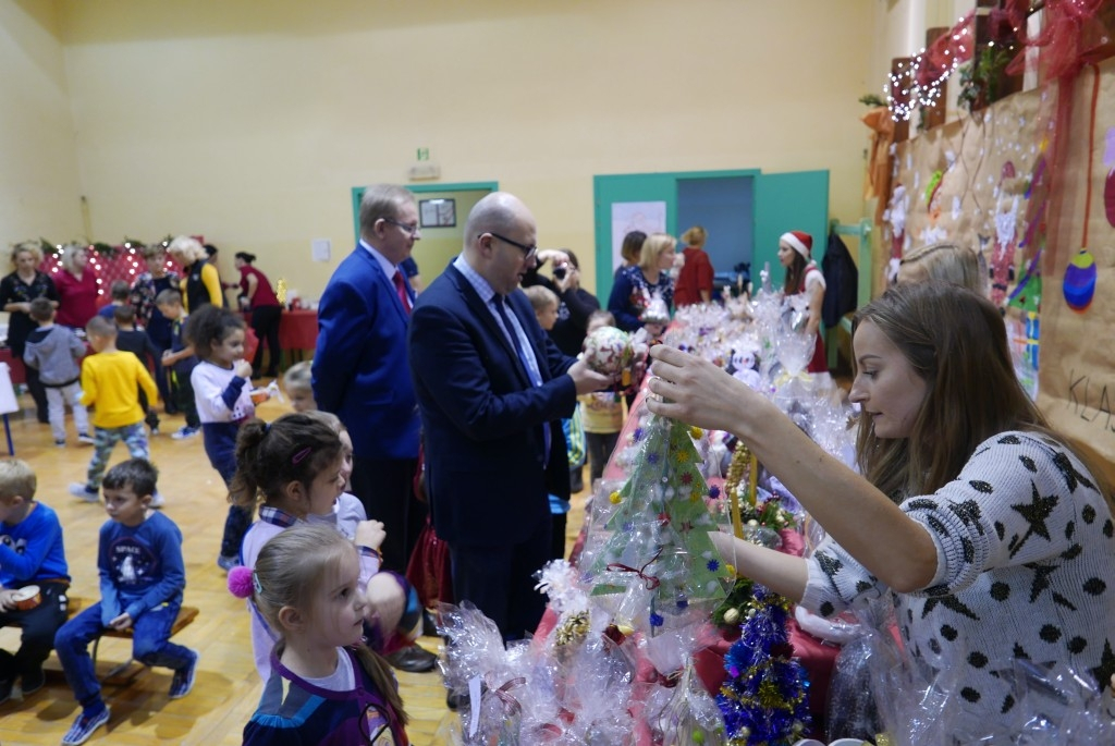 Kiermasz Świąteczny w Szkole Podstawowej nr 6