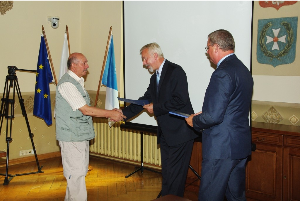 Finał XVI Konkursu na najładniej ukwiecony i zazieleniony balkon, okno lub ogród - 01.08.2013