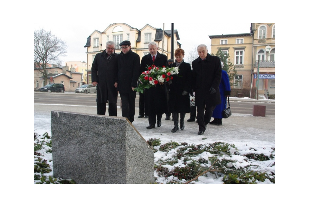 Odsłonięcie tablicy upamiętaniającej związki Wejherowa z morzem - 10.02.2013