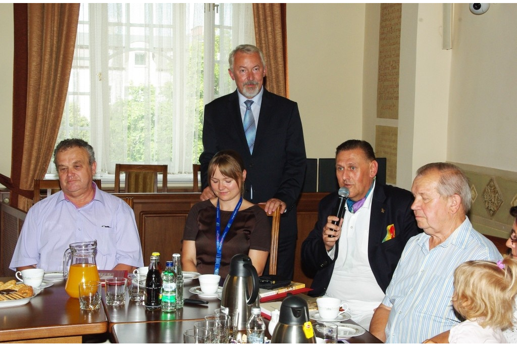 Finał XVI Konkursu na najładniej ukwiecony i zazieleniony balkon, okno lub ogród - 01.08.2013