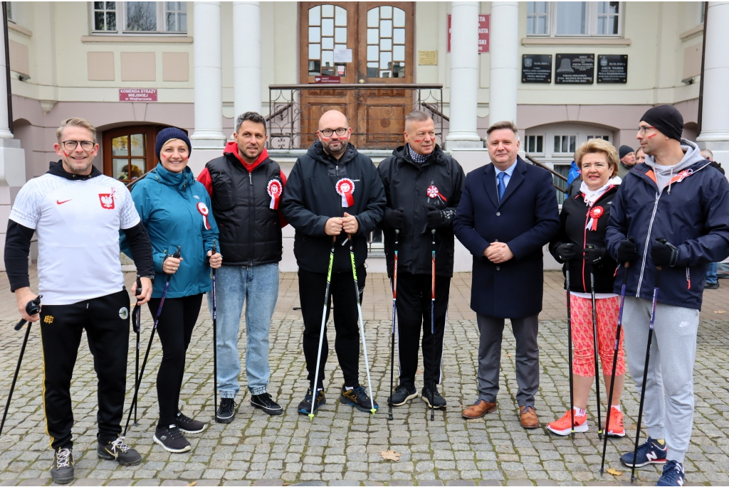 Niepodległościowy Marsz Nordic Walking