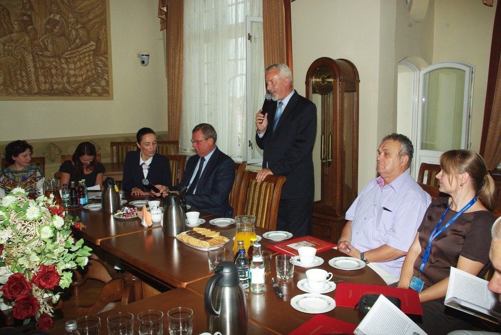 Finał XVI Konkursu na najładniej ukwiecony i zazieleniony balkon, okno lub ogród - 01.08.2013