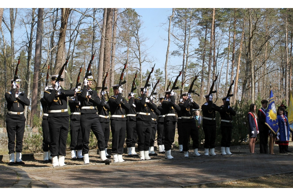 Uroczystość patriotyczna w Piaśnicy