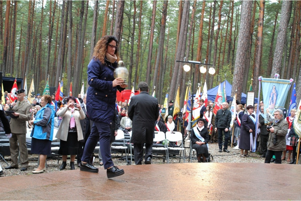 Hołd ofiarom zbrodni piaśnickiej