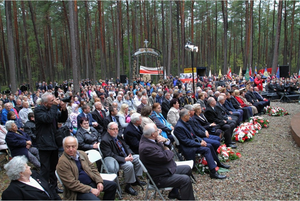 Hołd ofiarom zbrodni piaśnickiej