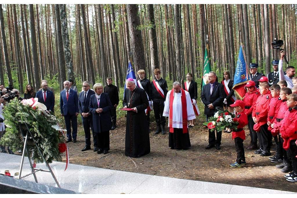 Doroczna uroczystość przy Kaplicy Piaśnickiej