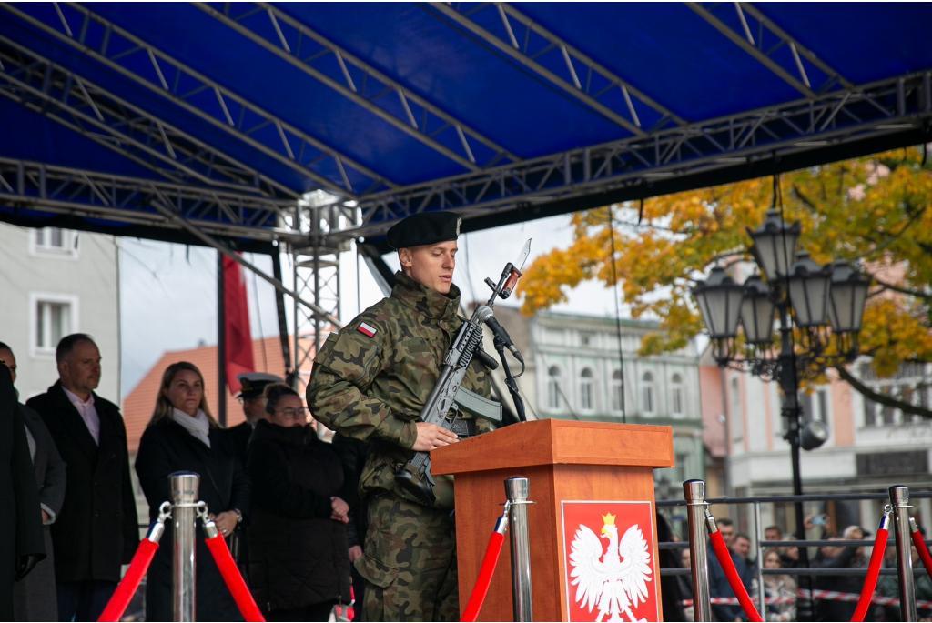 Uroczyste ślubowanie żołnierzy na Placu Jakuba Wejhera