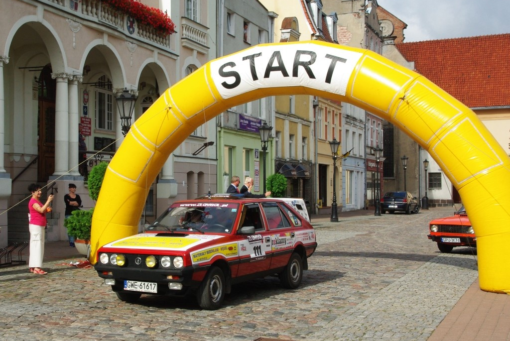 Złombol 2013 wystartował - 09.08.2013