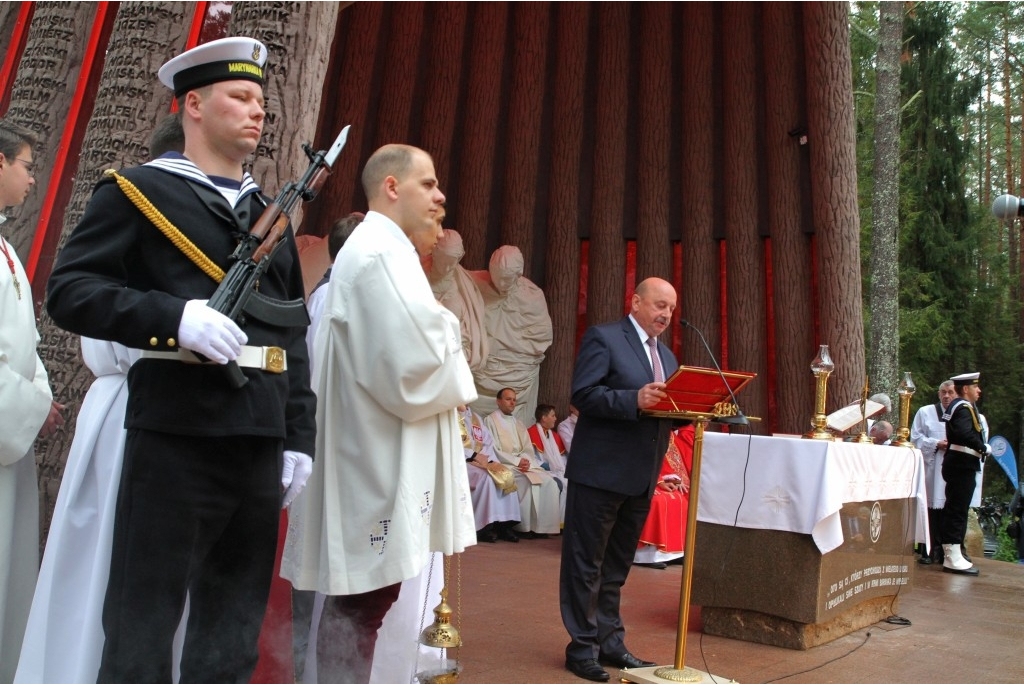 Hołd ofiarom zbrodni piaśnickiej