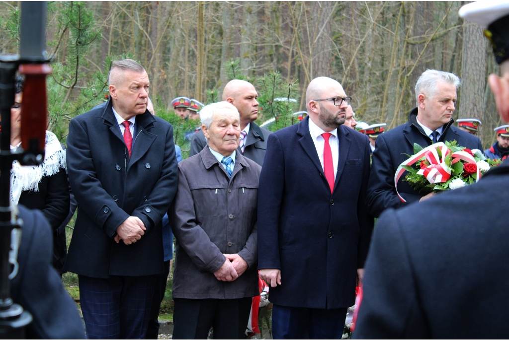 Uroczystość przy Pomniku Piaśnickim