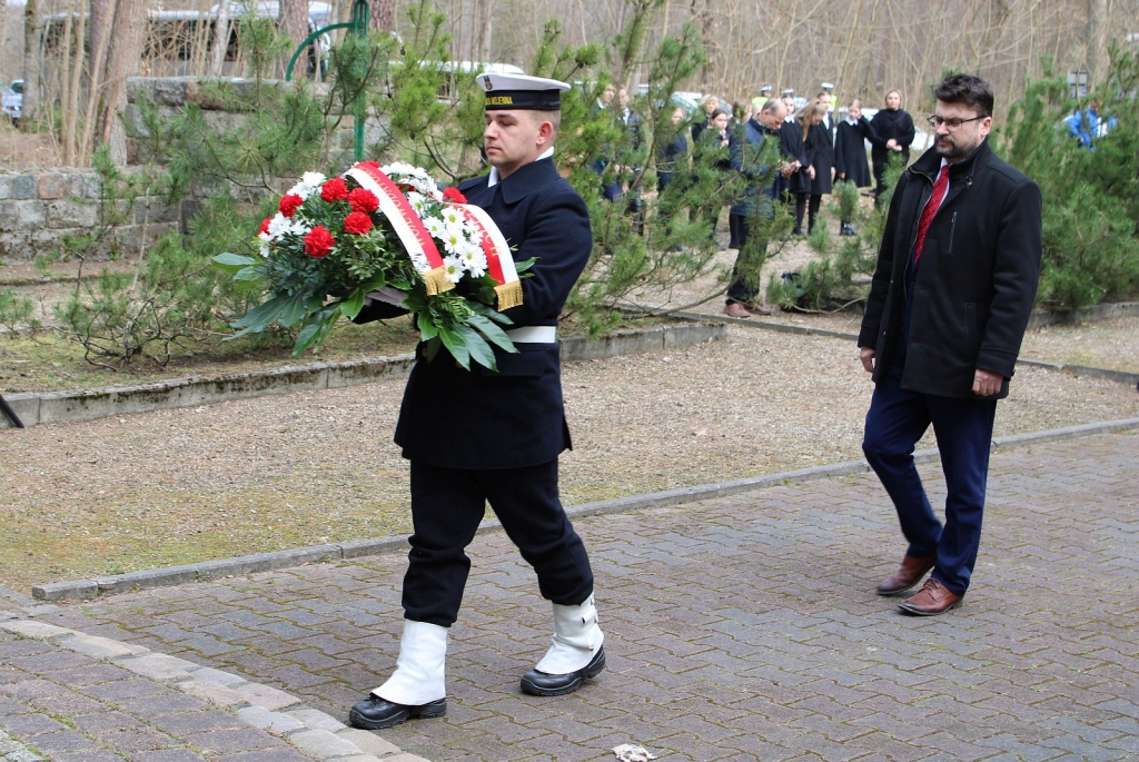 Uroczystość przy Pomniku Piaśnickim