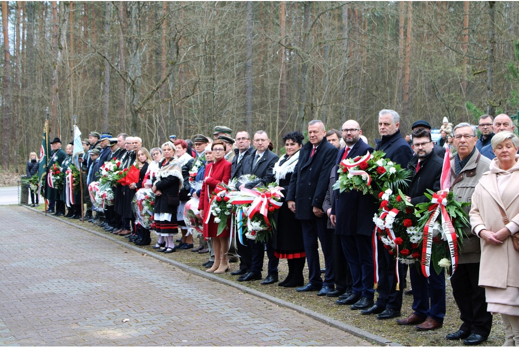 Uroczystość przy Pomniku Piaśnickim