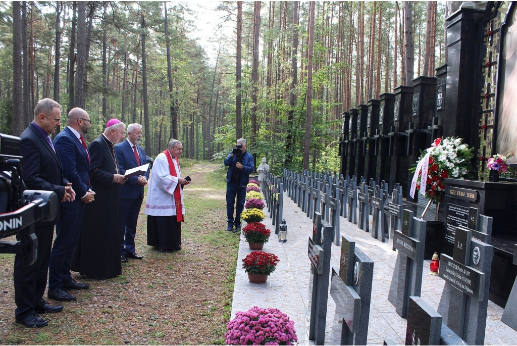 Doroczna uroczystość przy Kaplicy Piaśnickiej