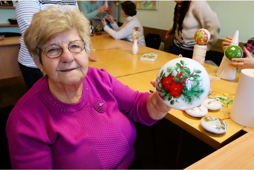 Seniorki z myślą o wcześniakach