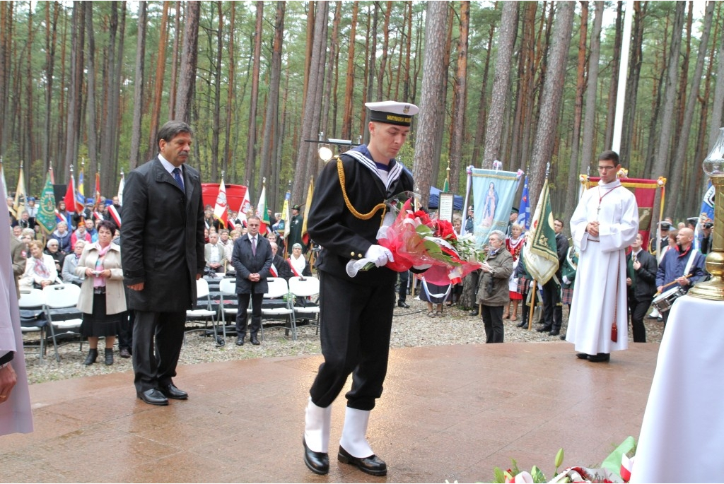 Hołd ofiarom zbrodni piaśnickiej