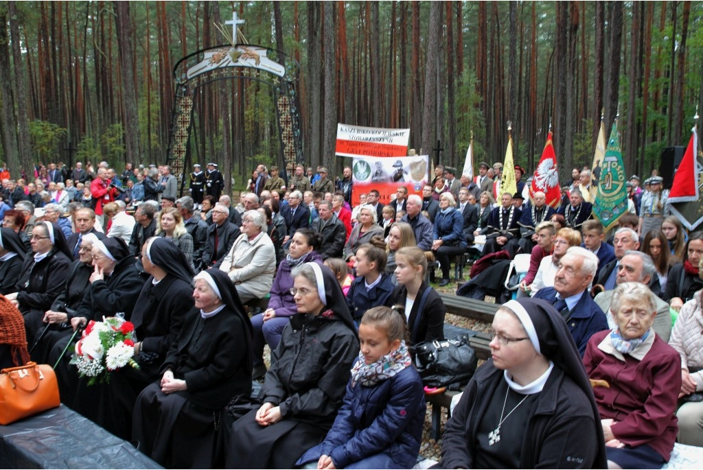 Hołd ofiarom zbrodni piaśnickiej