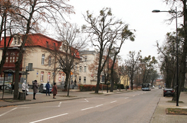 Nowe słupy oświetleniowe na ul Dworcowej i 12 Marca