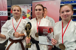 Zawodnicy Karate Klubu Wejherowo z medalami mistrzostw Polski