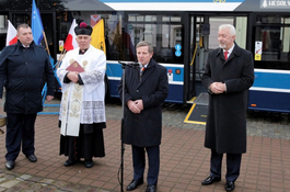 Kolejny nowy autobus na ulicach miasta