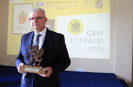 Andrzej Janusz otrzymał Nagrodę Gryfa Literackiego 2019