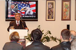 Profesor Andrzej Ceynowa w Made in America 