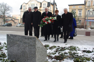 Odsłonięcie tablicy upamiętaniającej związki Wejherowa z morzem - 10.02.2013