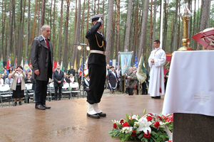 Hołd ofiarom zbrodni piaśnickiej