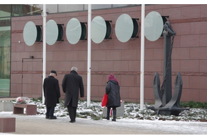 Odsłonięcie tablicy upamiętaniającej związki Wejherowa z morzem - 10.02.2013