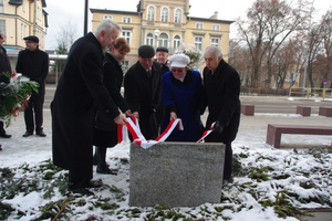 Odsłonięcie tablicy upamiętaniającej związki Wejherowa z morzem - 10.02.2013