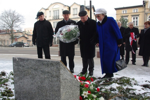 Odsłonięcie tablicy upamiętaniającej związki Wejherowa z morzem - 10.02.2013