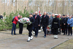 Uroczystość przy Pomniku Piaśnickim