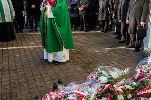 Wejherowianie upamiętnili prezydenta RP śp. Lecha Kaczyńskiego - 08.02.2014